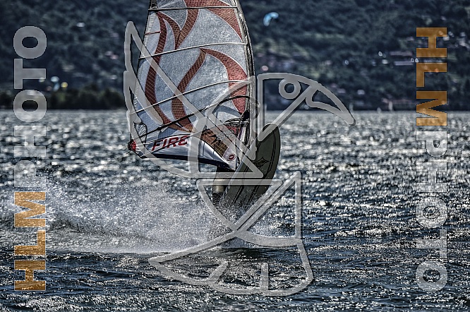 KITE & WINDSURF